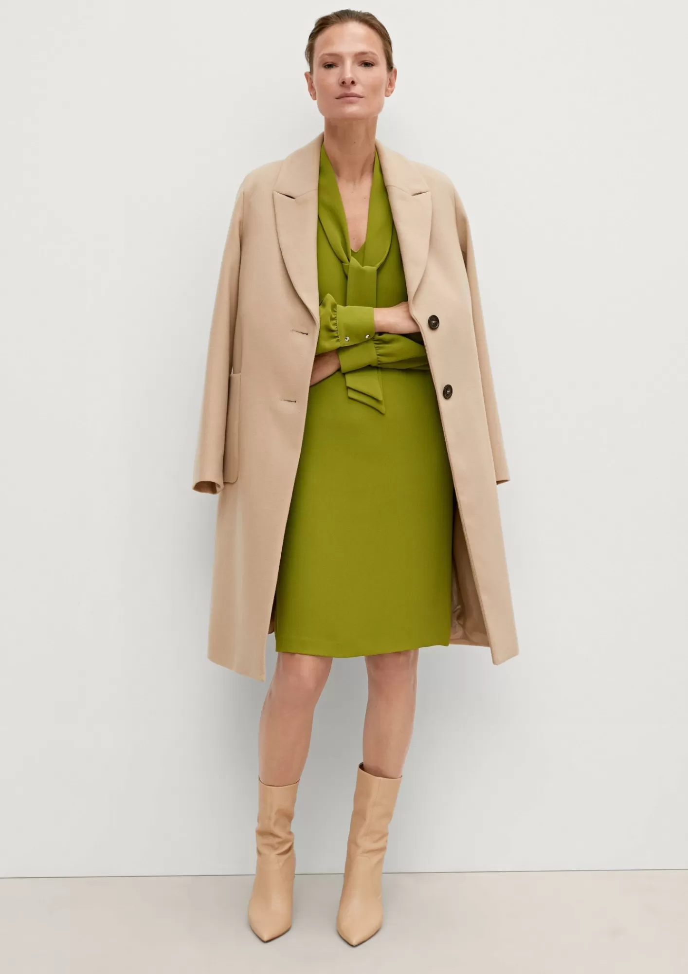 Discount Comma Midikleid Mit Schaldetail