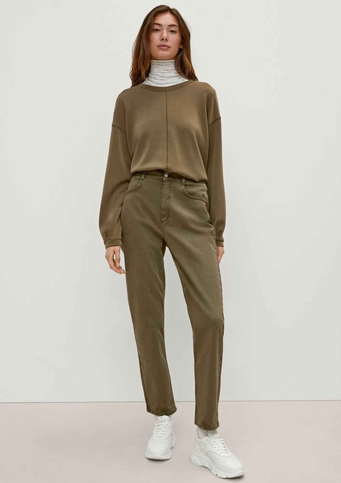 Online Comma Regular: Twill-Jeans