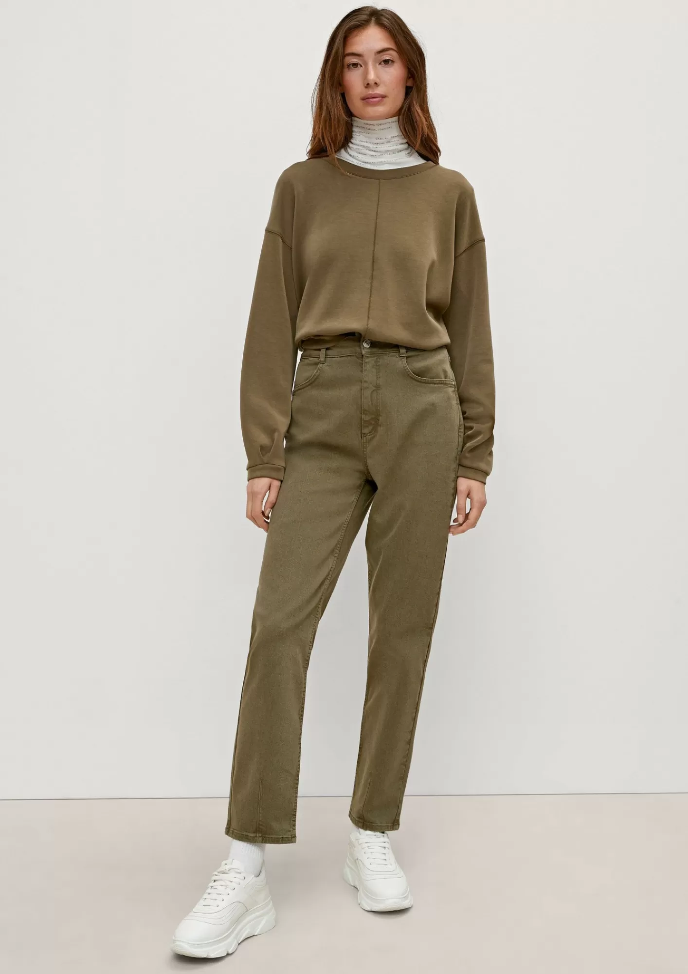 Online Comma Regular: Twill-Jeans