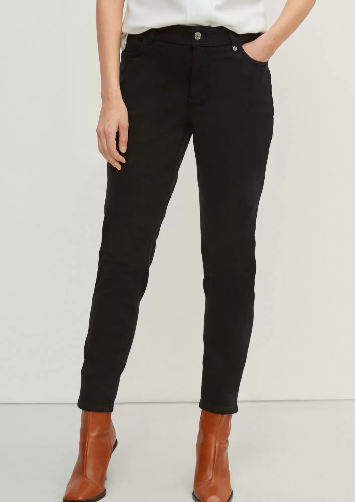 Outlet Comma Relaxed: Coloured Denim