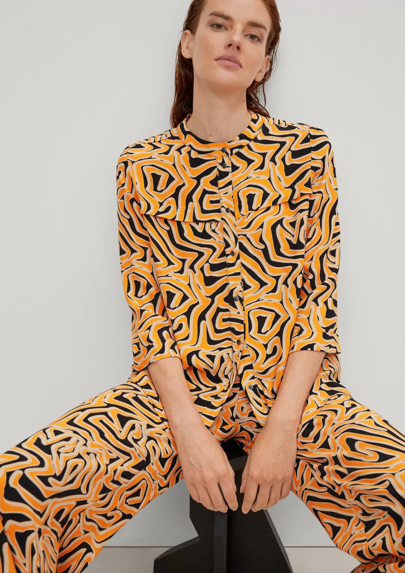Online Comma Viskosebluse Mit Allovermuster